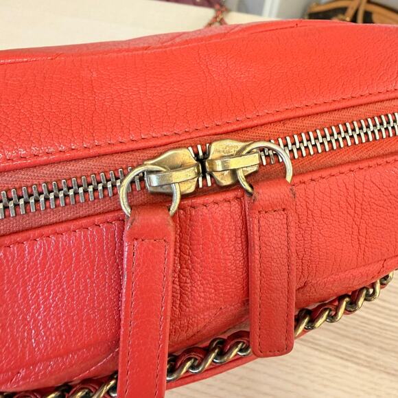 Chanel Red Quilted Lambskin Diagonal Camera Bag Medium - Picture 12 of 16